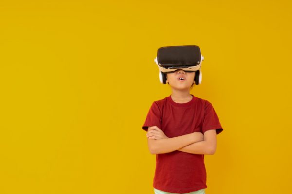 Mungkinkah “Kecanduan” Gadget Buat Anak Menjadi Pandai